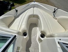 MAXUM 1800 MX BOWRIDER + MERCRUISER 3.0L TKS