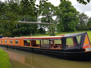 Trip Boat or Mobile Caf&eacute; Business Opportunity
