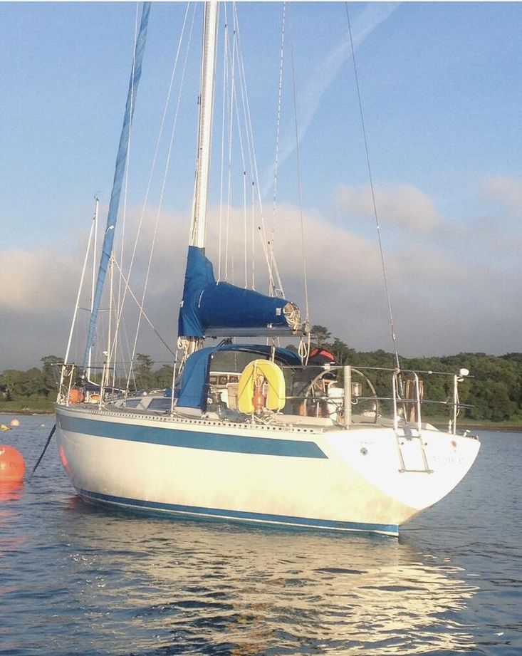 Sweden 34 gorgeous cruising yacht  only  £49500 just reduced