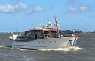 Classic Motor Yacht - Sealion 42