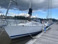 Beneteau First 325