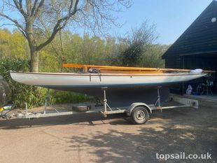 GRP Broads One Design (BOD, Brown Boat) & Trailer - topsail.co.uk