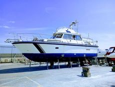 41ft twin engine motor yacht