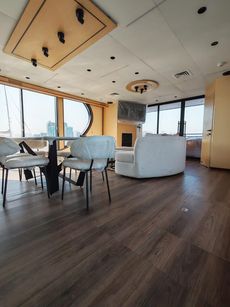 NEW 16m House boat