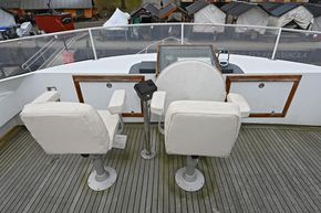 Upper deck