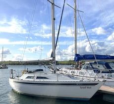 1985 Moody 27