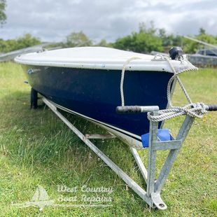 2005 Wayfarer Hartley Boat - Great for Training or Family Cruising