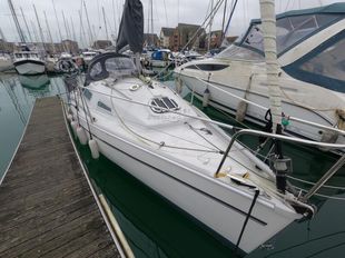 2009 Parker Lift-Keel Yachts 235