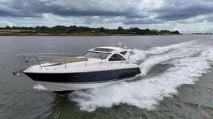 2009 Fairline Targa 44