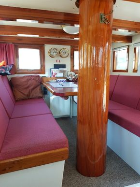 decksaloon seats