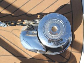 Sunseeker Manhattan 62  - Windlass