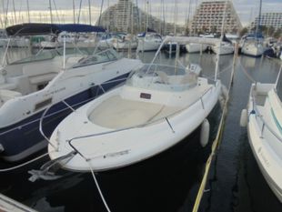 2010 CAP CAMARAT 715 WA