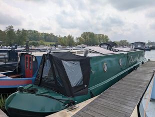 Lorien 50' narrow - totally off grid! must see!