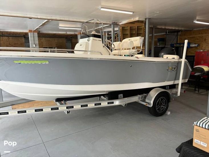 2018 Sea Hunt triton 188