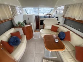 Fairline Phantom 38  - Interior