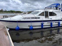 Haines 38 Motor Cruiser - IMMACULATE