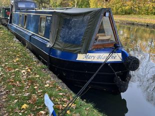 Narrowboat 38' reverse layout