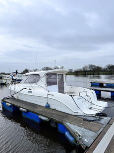 Quicksilver 700 Weekend NEW ENGINE & TRAILER