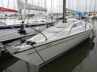 Dehler 34 cruising yacht