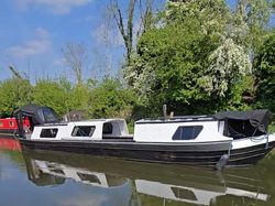 lady Tess swan line narrow boat 48f
