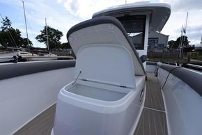 Foredeck storage