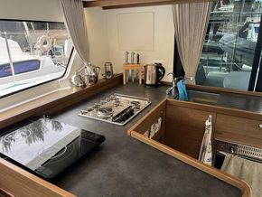 Lagoon 42 Owners version for Sale 