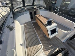  Bavaria Cruiser 37 5