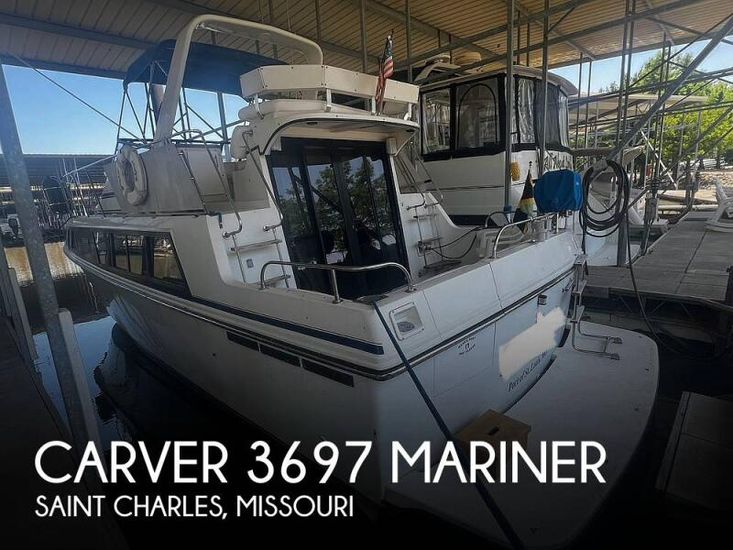 1988 Carver 3697 mariner