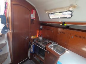 Beneteau Oceanis 343 Clipper - Galley