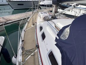 Port deck and coach roof