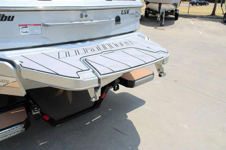 2019 Malibu wakesetter 25 lsv