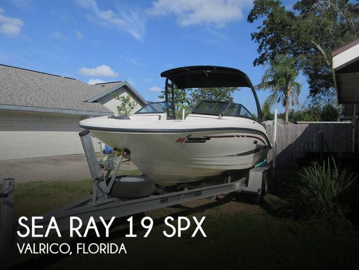 2016 Sea Ray 19 spx