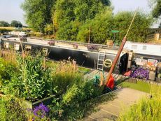 57ft x 12ft Two Bed widebeam liveaboard