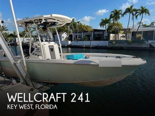 2017 Wellcraft Fisherman 241