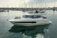 2025 Prestige 460