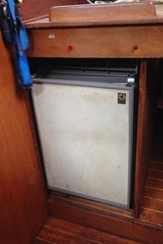 Barbican 33 GRP Sloop with centreboard