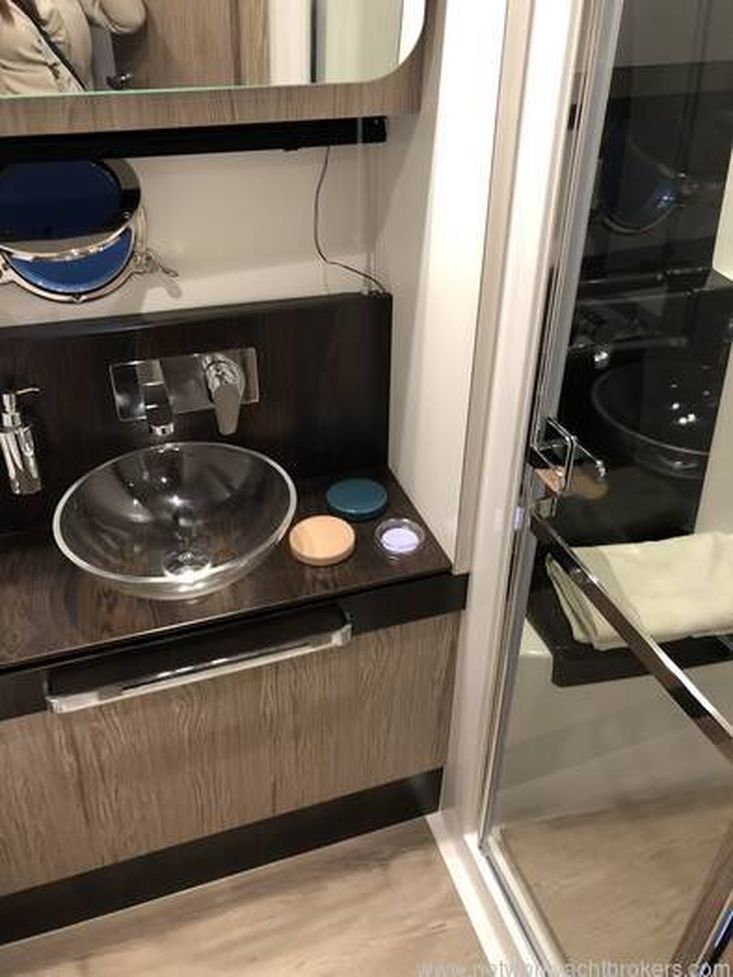 2019 Azimut S6 Coupe