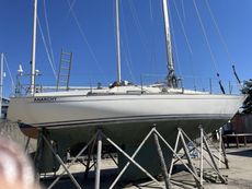 Contessa 32 project with new mast and rig
