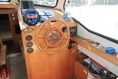 1980 LM 27