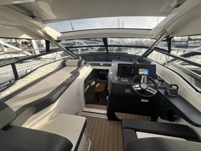 2025 Bavaria SR35 Open Top 7