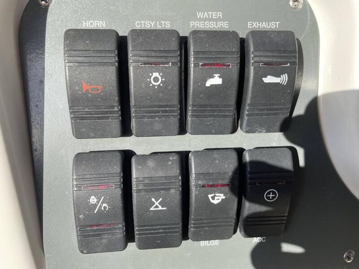 2005 Chris Craft Corsair 25