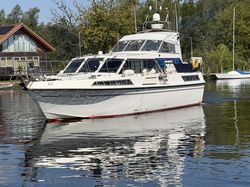 Broom Ocean 42