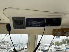 2000 Hardy Marine 32 Commander