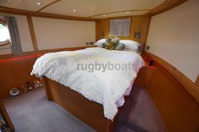 Bedroom forward
