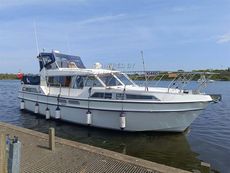 1996 Broom Crown 37
