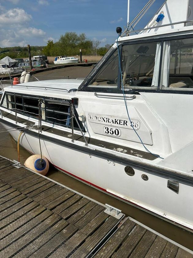 Moonraker 36