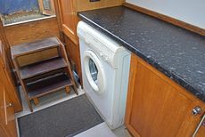 60ft Cruiser Stern Narrowboat