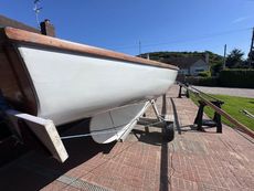 Classic Racing Yacht