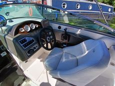 2005 Regal 2250 Cuddy Cabin	