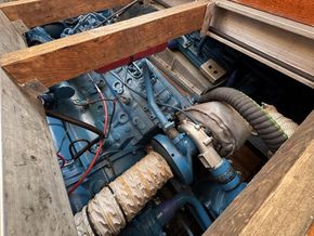 Nelson Weymouth 32  - Engine Detail